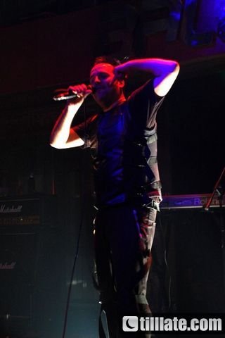 dndnz4u6omsniqp0o1jr7s975_k7pcni